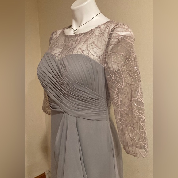JJ’s House Silver Cascading Chiffon Ruffle Lace Sequin Cocktail Dress Sz. 6 New! - Picture 2 of 16